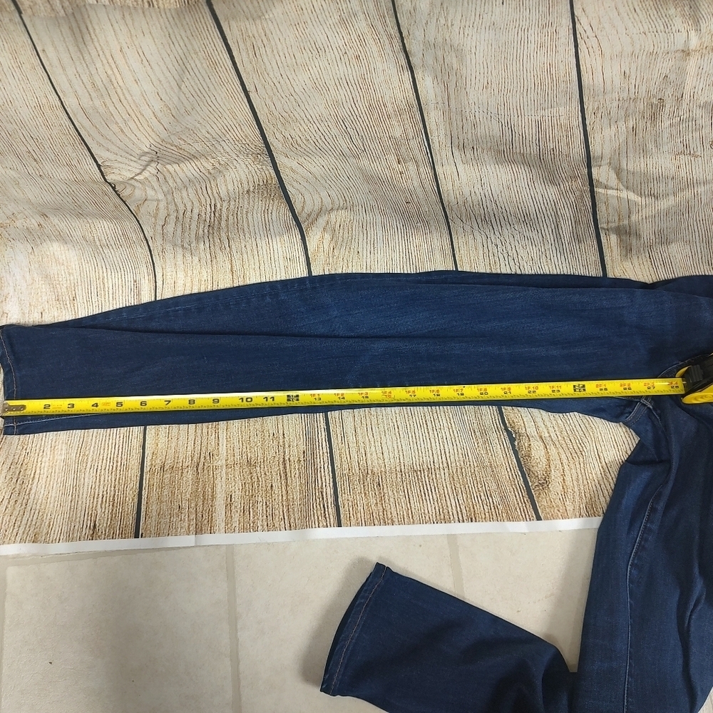 Maxwell Size 30 9 inch High Rise Skinny Jeans! - Picture 4 of 10